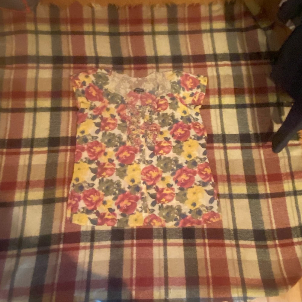 EUC- light weight ladies large blouse - Picture 4 of 6